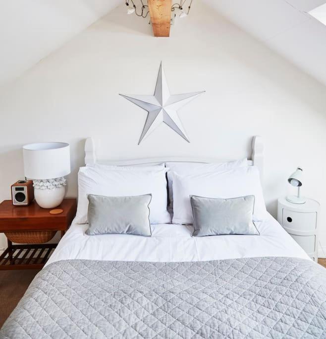 3 Bedroom Converted Chapel In Historic Oundle Exterior photo